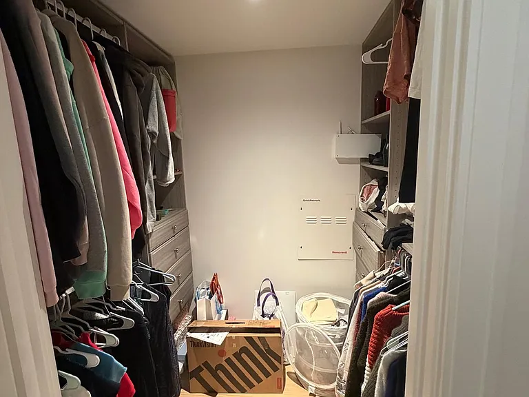 210 Warren St #10L — Photo 9