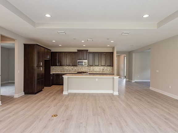 4th image of 1235 Victoria Hills Dr N
