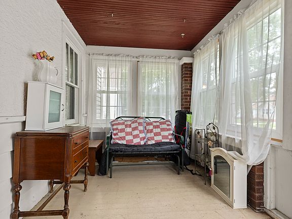 3rd image of 603 Frances Ave