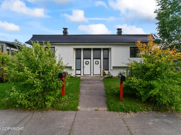 1429 Columbine St, Anchorage, AK 99508