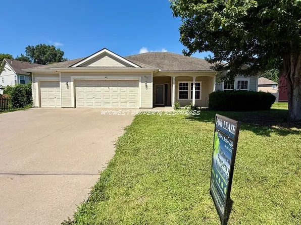 13804 Craig Ave, Grandview, MO 64030