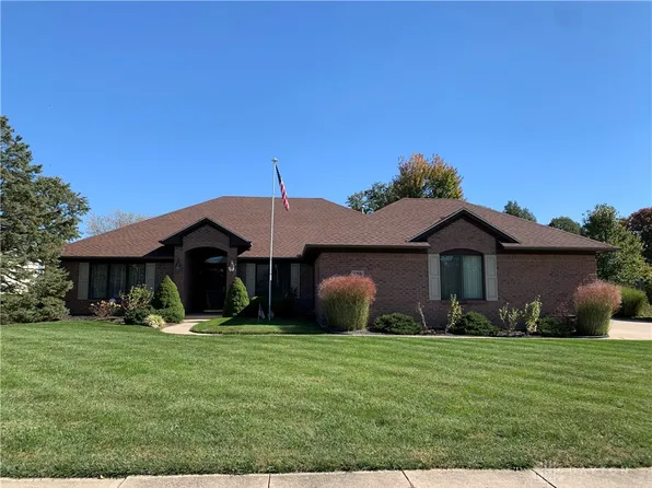 125 Hunterfield Dr, Brookville, OH 45309