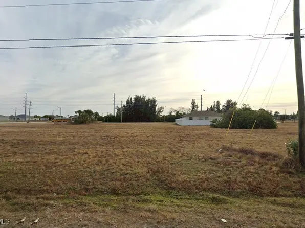 9 SW 24th Pl, Cape Coral, FL 33991
