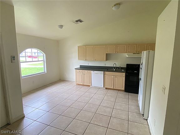 4th image of 104-106 Gordon Ave S