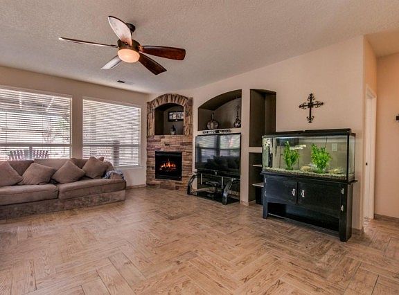 2nd image of 7424 Kingfisher Ct NW
