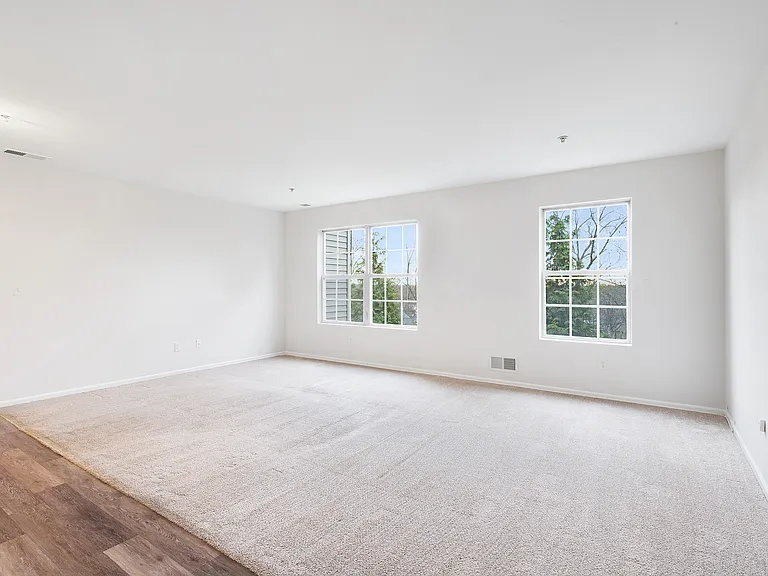 701 Tallwood Ln — Photo 16