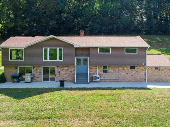 1762 Moonlite Park Rd, Hollsopple, PA 15935