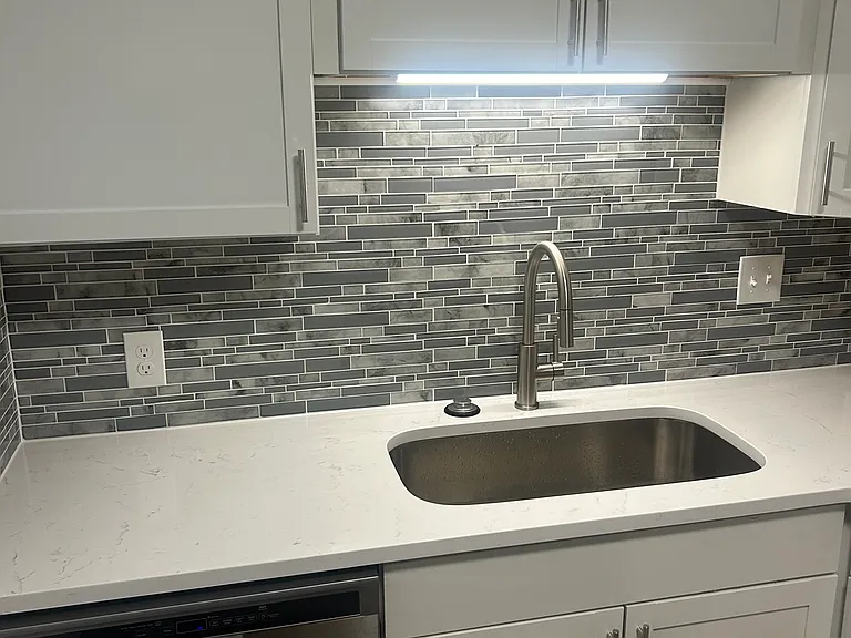 519 Snyder Ave — Photo 5