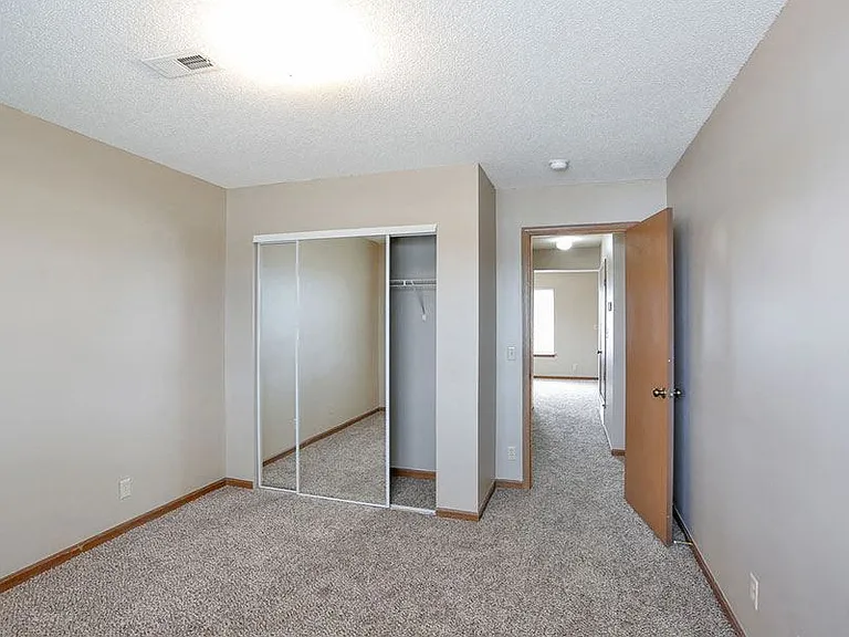 South Park Apartments — Photo 13
