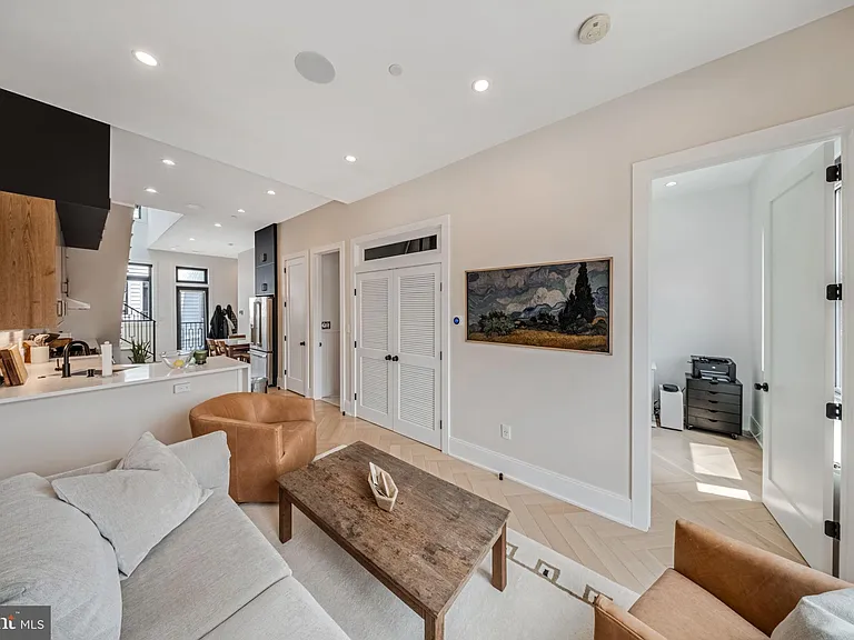 1462 Chapin St NW #8 — Photo 10