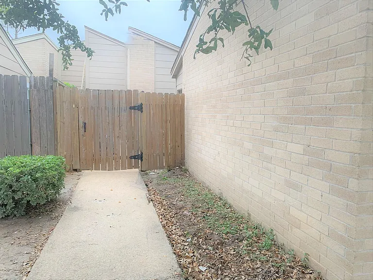 4224 Boone Rd — Photo 35