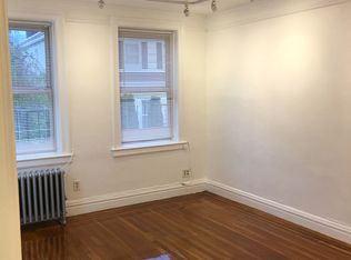 26-08 14th St #2R, Astoria, NY 11102