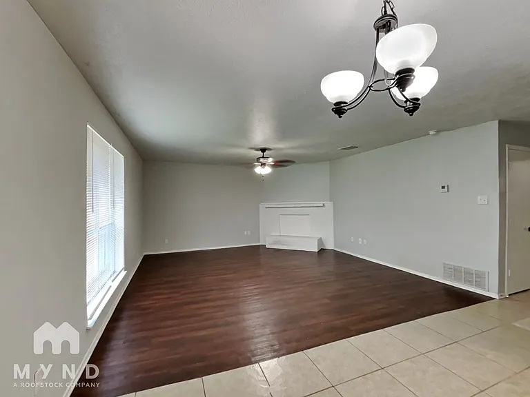 7145 Romford Way — Photo 8