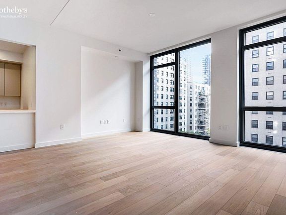 3rd image of 360 E 89th St #7C