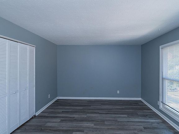 5th image of 2505 Lindsay Ave APT 16