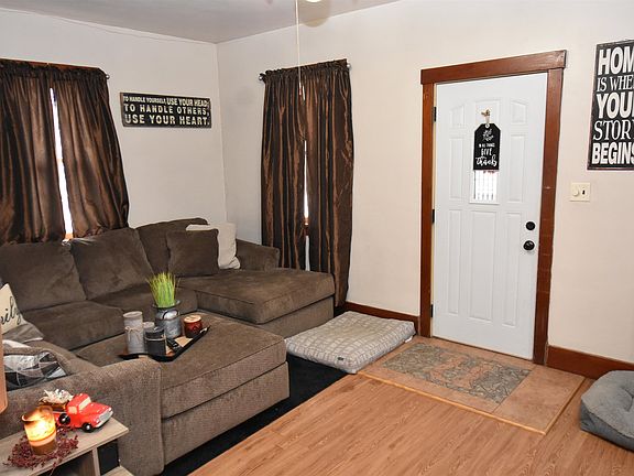 3rd image of 1610 Avenue C