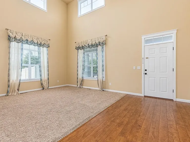 1653 Brantingham Rd — Photo 5