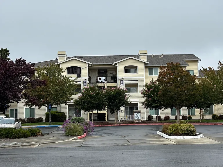 Quail Run Apartments — Photo 11