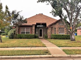 8902 Pheasant Run Dr, Rowlett, TX 75089