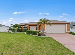 525 NE 6th Ave, Cape Coral, FL 33909
