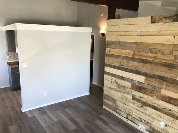 871 Bryant Ave, 871 Bryant Ave #15c0f5e0b, Berea, OH 44017