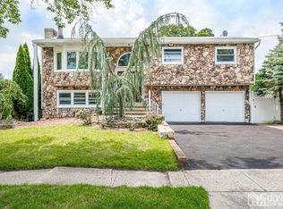 26 Hansen Rd, Old Bridge, NJ 08857