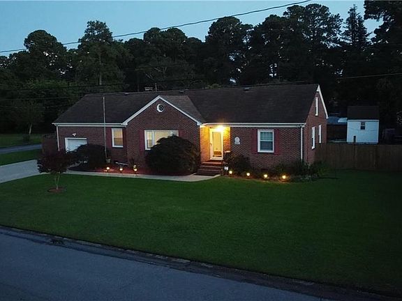 5th image of 4901 Clintwood Dr