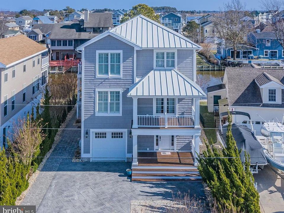 1st image of 38379 Maple Ln