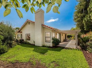 2038 Balboa Cir, Vista, CA 92081