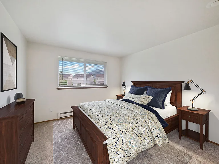 615 Watson St N #E — Photo 10
