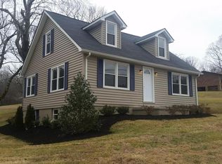 226 Woolsey Rd, Harriman, TN 37748