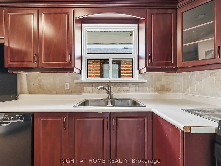 1 Mozart Ave — Photo 19