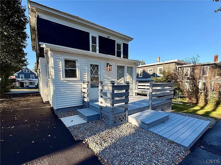 11 Sanger Ave — Photo 17