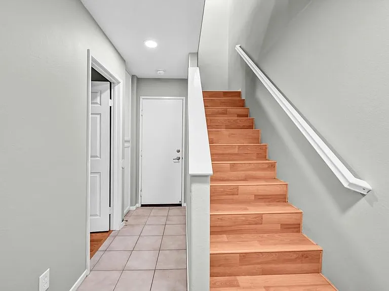 6072 Paseo Salinero — Photo 24