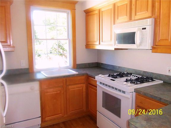 5th image of 10901 Wadsworth Ave
