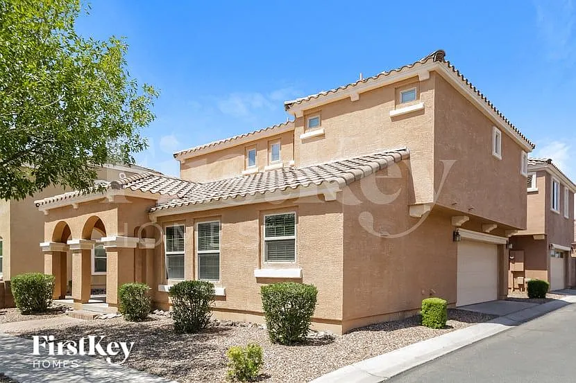 3 bed, 2.5 bath, 1488 sqft, $2,125 — Photo 3