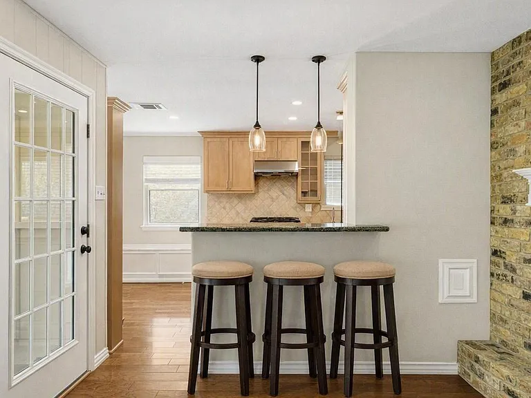6131 Yarwell Dr — Photo 26