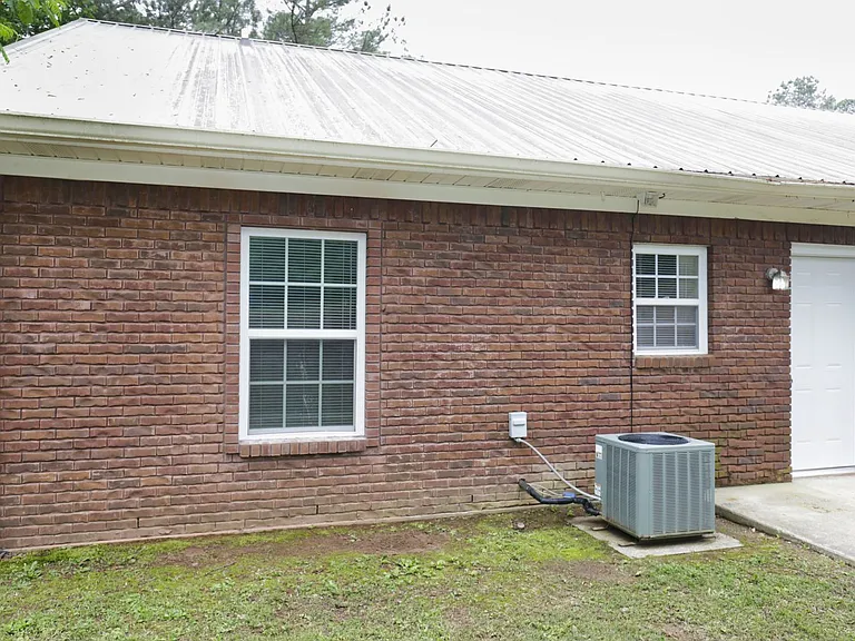 105 Cooper Cir — Photo 18