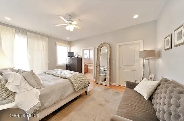 2250 W Chicago Ave #203 — Photo 5