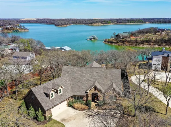 280 Moonlight Bay Dr, Chico, TX 76431