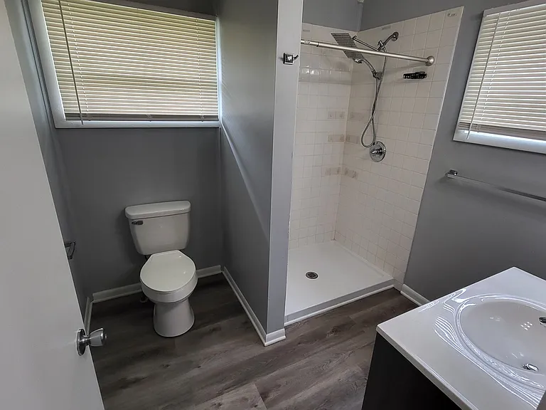 608 Bernard Ave — Photo 16