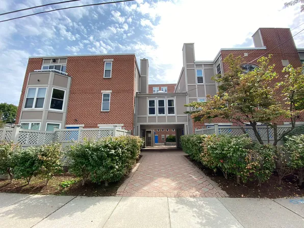 22 Chestnut St, Cambridge, MA 02139