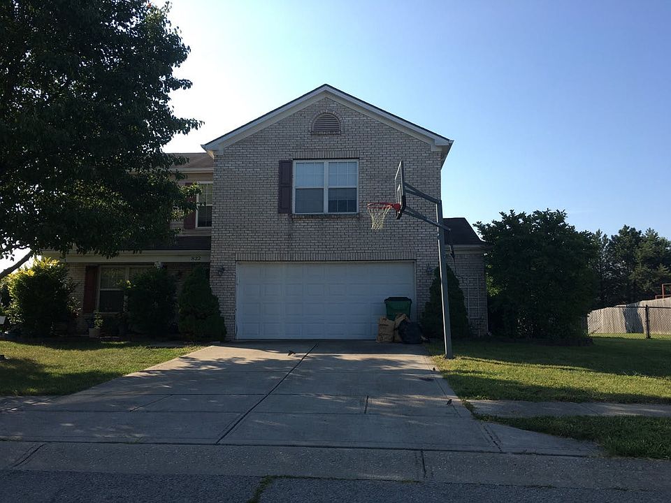 1st image of 832 Stonehenge Way