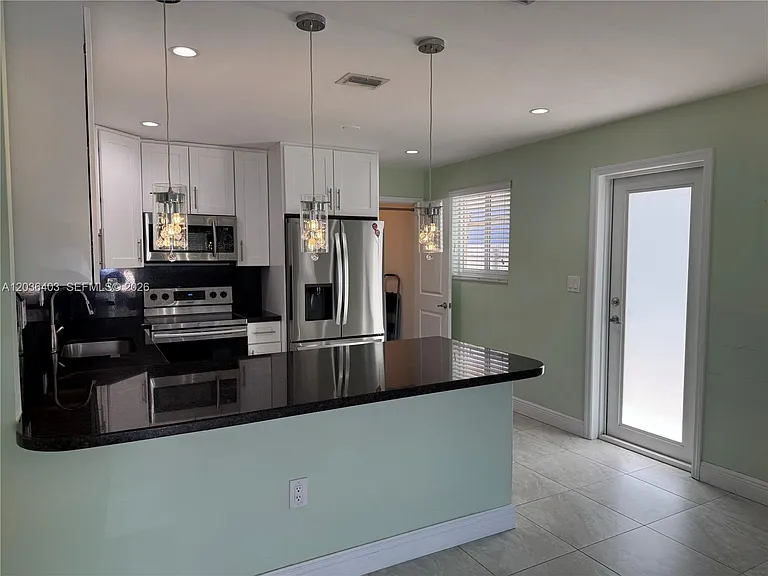 3528 SW 25th Ter #3528 — Photo 6