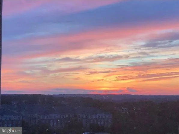 5902 Mount Eagle Dr APT 1209, Alexandria, VA 22303