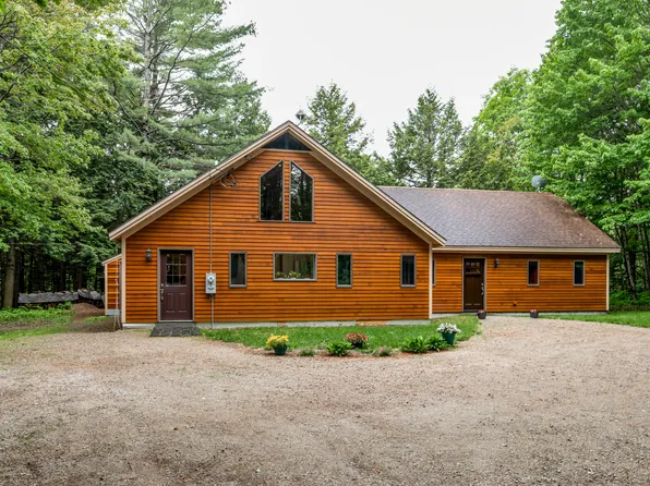 395 Mercer Road, New Sharon, ME 04955