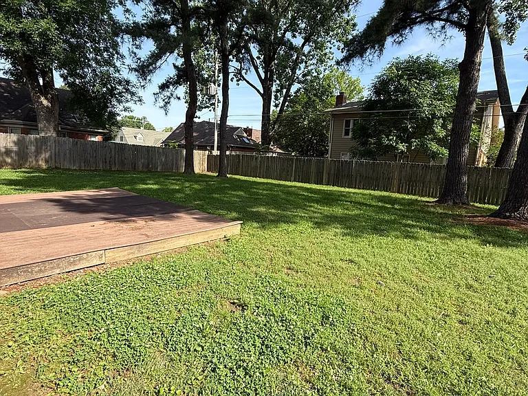 8142 Creekside Cir S — Photo 19