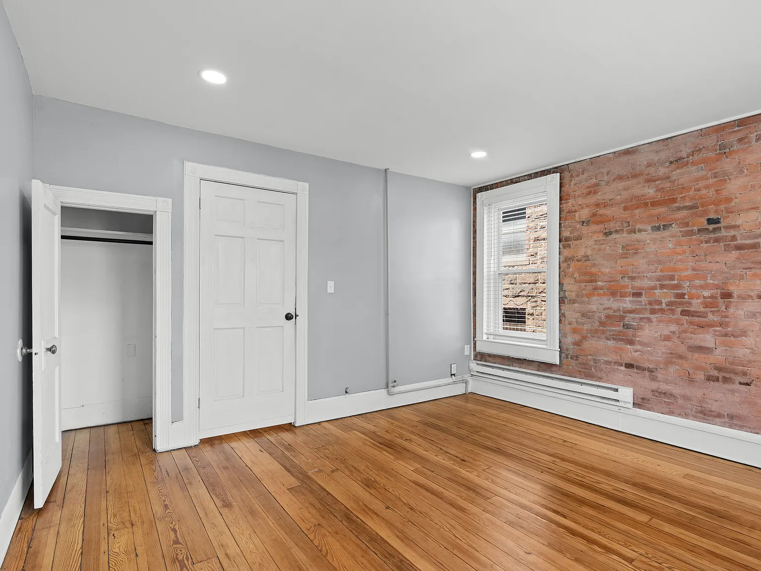 1 bed, 750 sqft, $1,299 — Photo 3