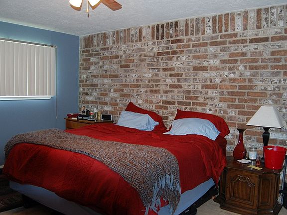 5th image of 16606 La Avenida Dr