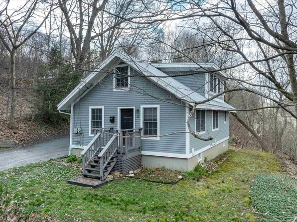 15 Grove Street, Springfield, VT 05156